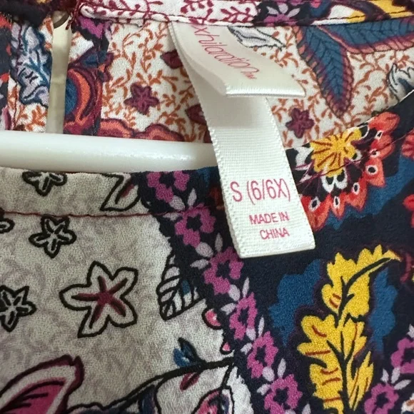 Sheer Patterned Blouse - Picture 3 of 4